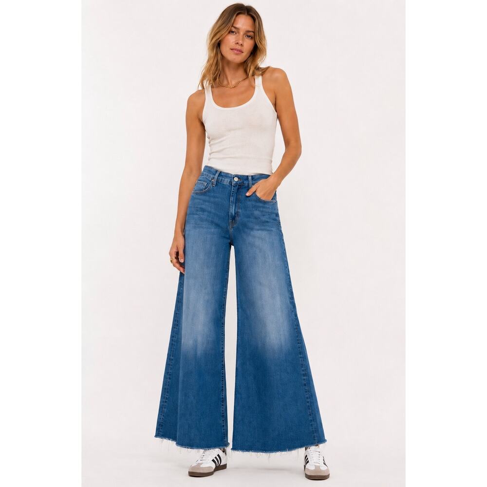 MOTHER NWT The Roller Fray 29 Work Hard Play Hard Wide Leg Jeans